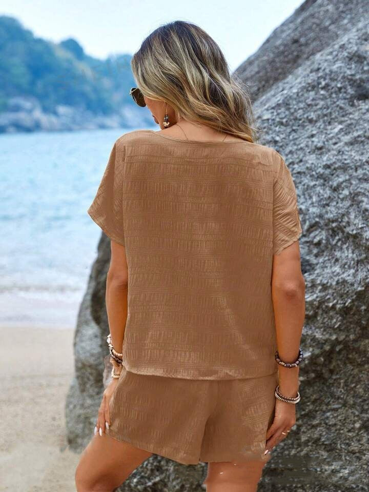 Casual And Comfortable Solid Color Round Neck Short Sleeves Shorts Suit